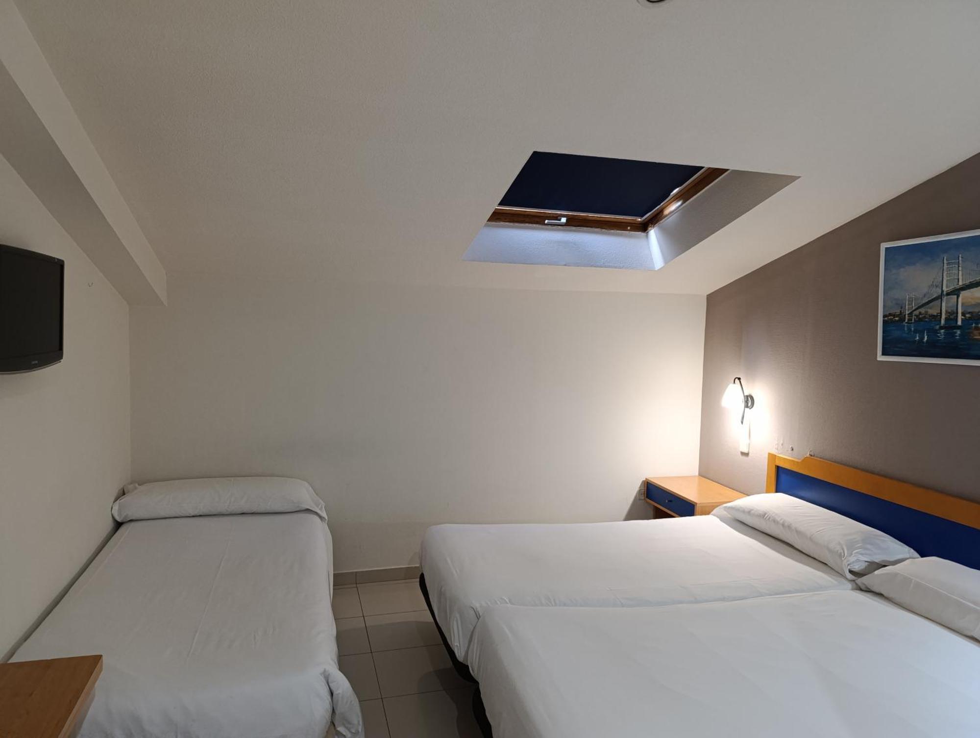 Hotel Villa De Pinto Extérieur photo