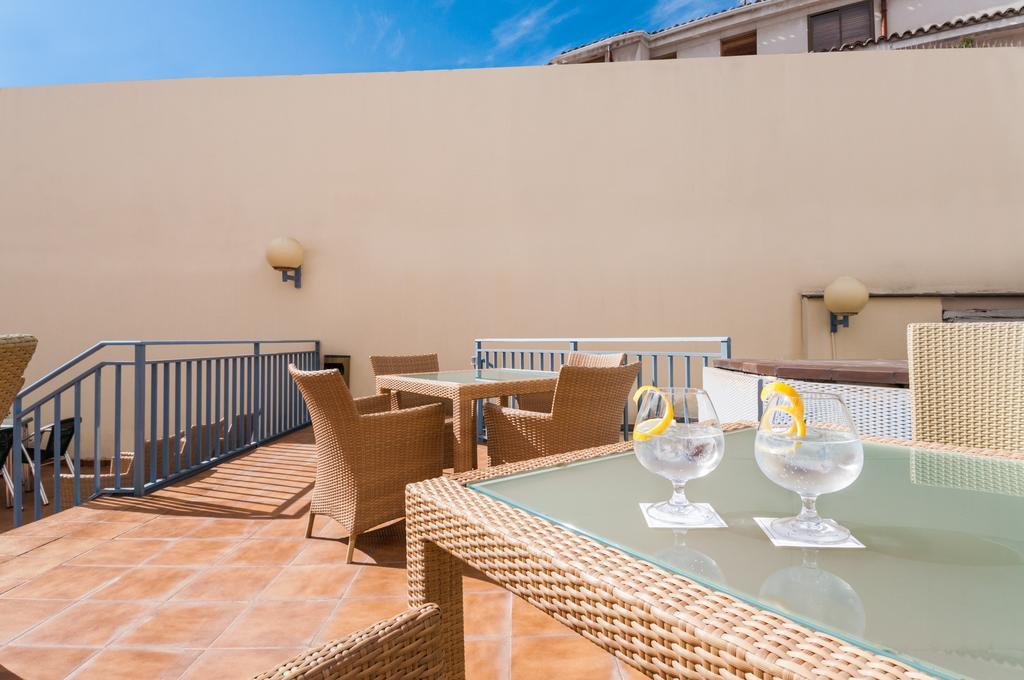 Hotel Villa De Pinto Extérieur photo