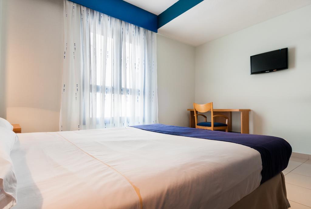 Hotel Villa De Pinto Extérieur photo